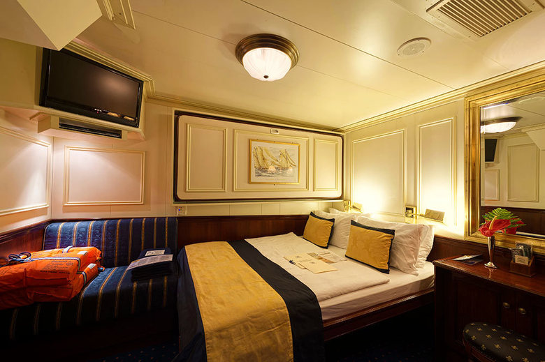 Category 6 Cabins